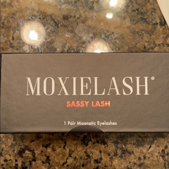 Moxie Eyelashes